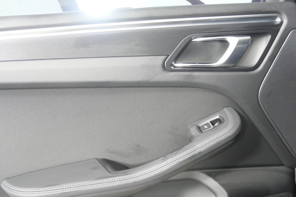 Used 2021  Porsche GTS image 14