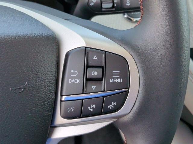 New 2026 Space White Metallic Ford Active image 67