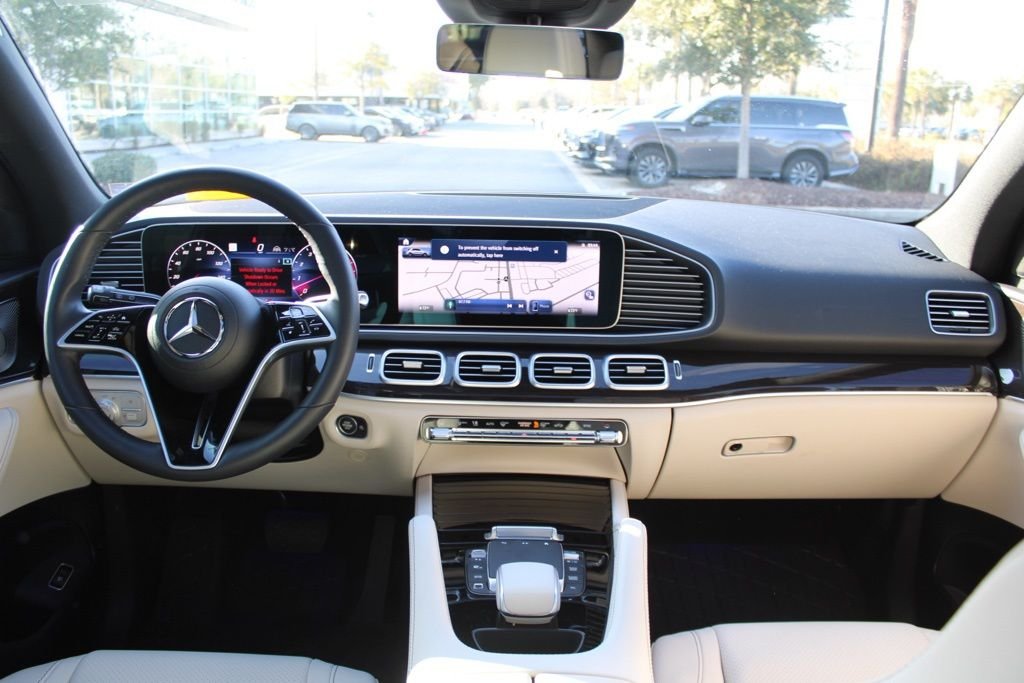 Certified Used 2025 White Mercedes-Benz GLE 450 image 32