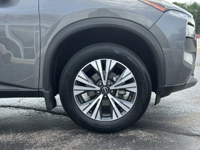 Used 2023 Gray Nissan SV image 10