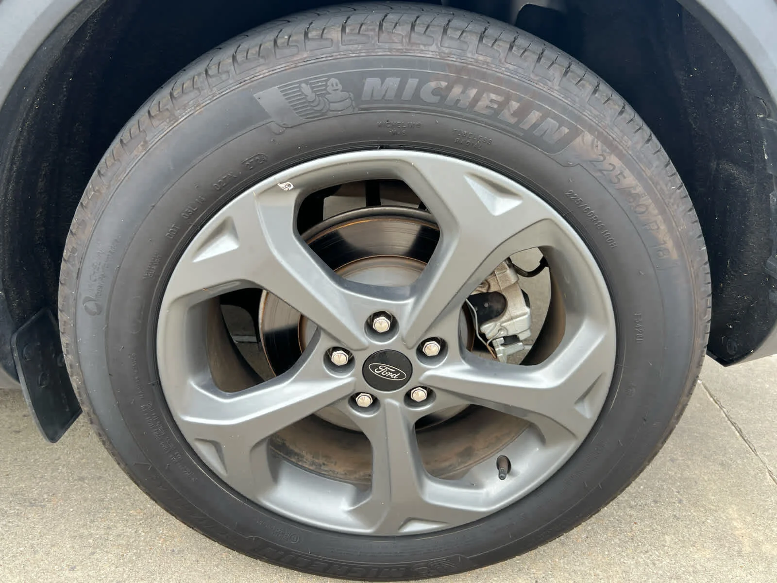 2025 Ford Escape ST-Line - Photo 13