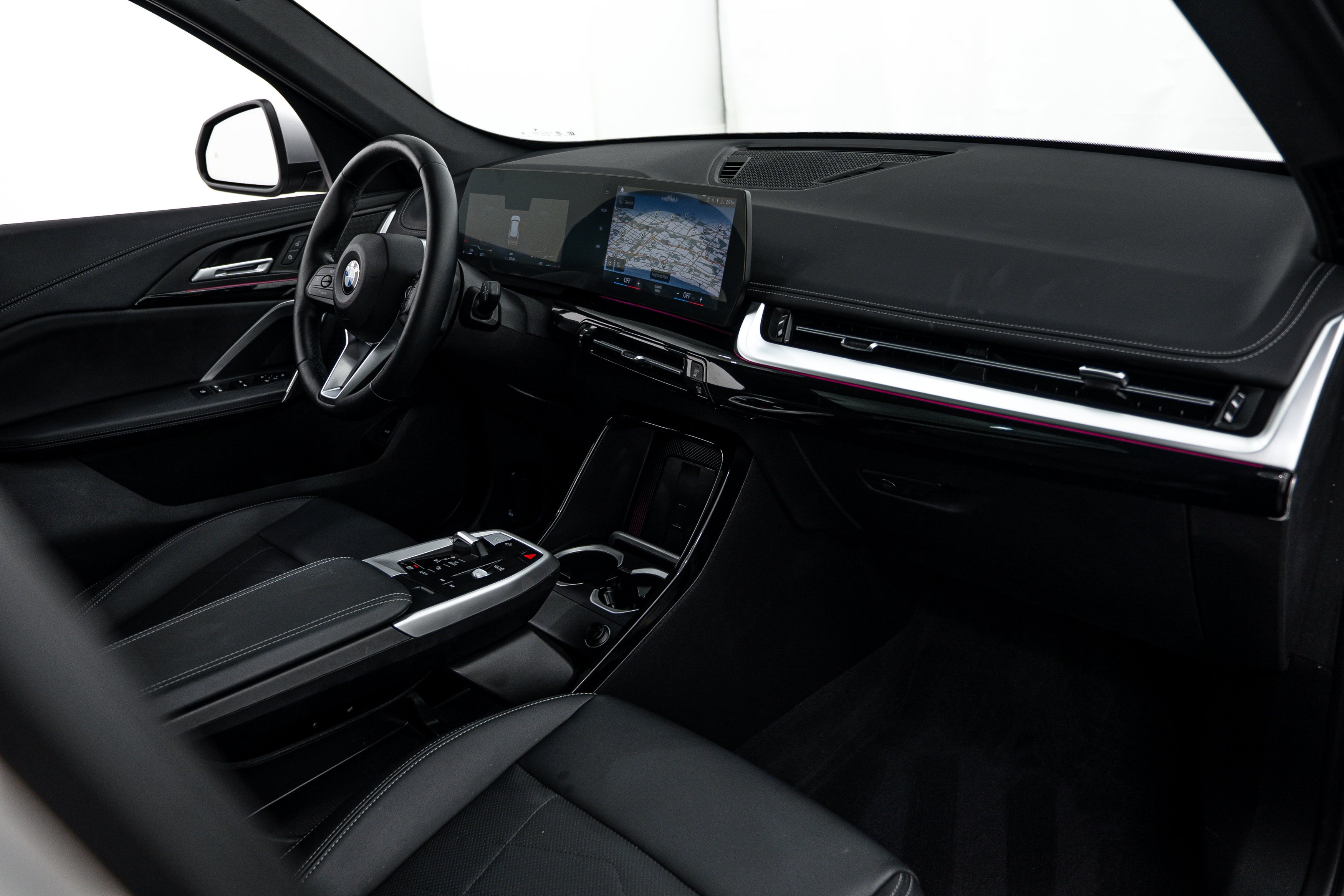 Used 2023 Alpine White BMW xDrive28i image 13