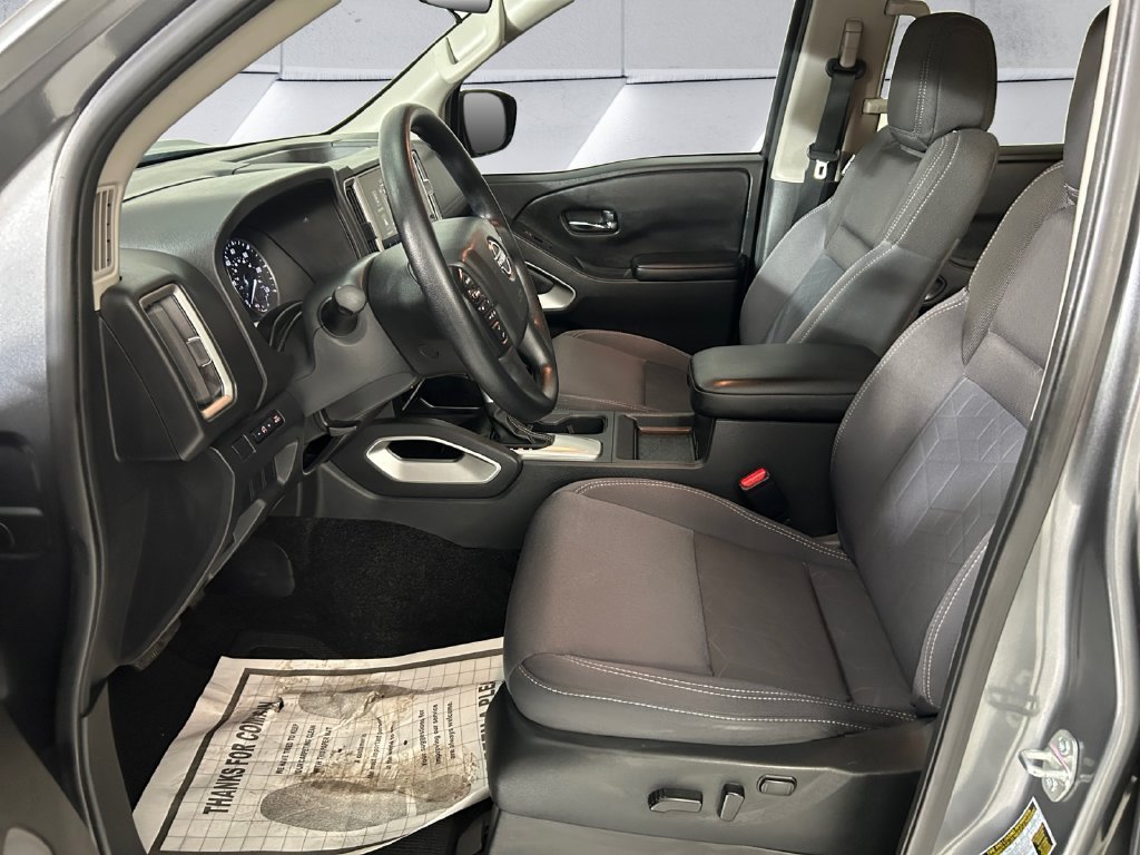 Used 2025 Gray Nissan SV image 7