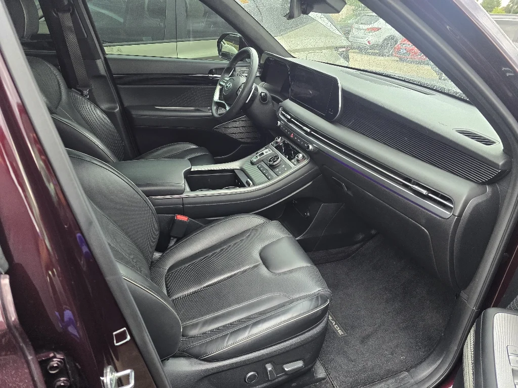 Used 2024 Sierra Burgundy Hyundai Calligraphy image 20
