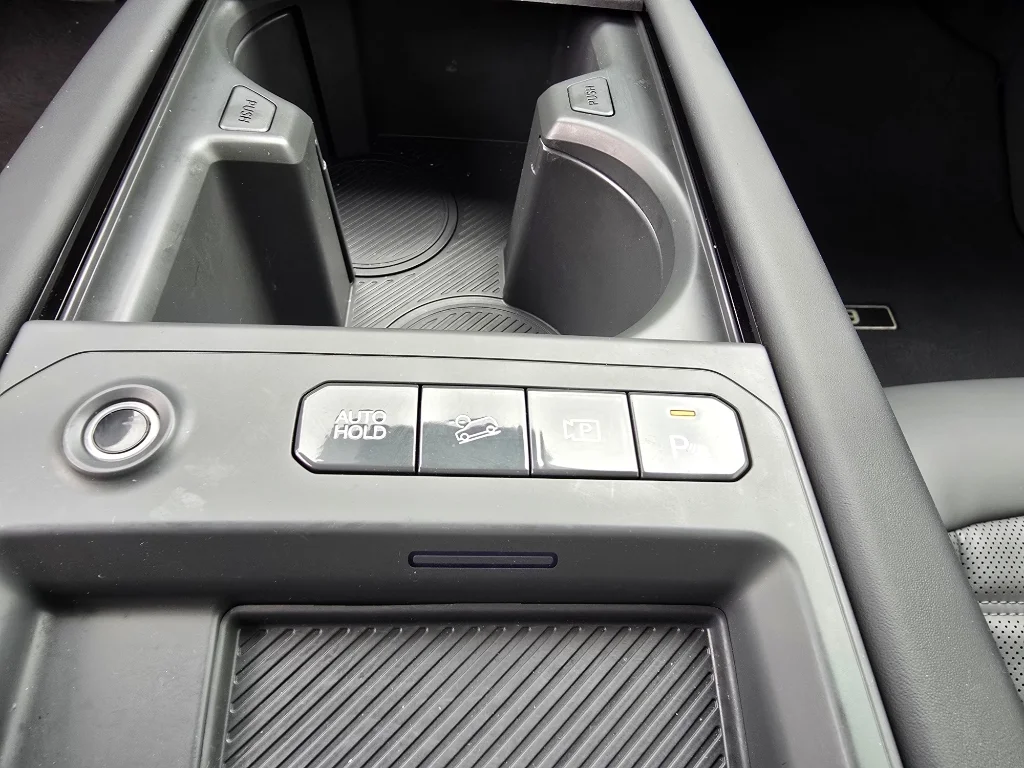 Used 2024 Ivory Silver Matte Kia Land image 19
