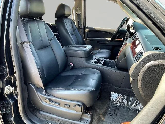 Used 2014 Black Chevrolet  image 33