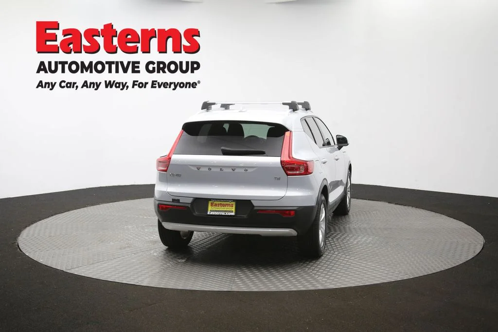 Used 2021 Gray Volvo Momentum image 37