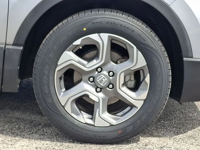 Used 2018  Honda EX image 8