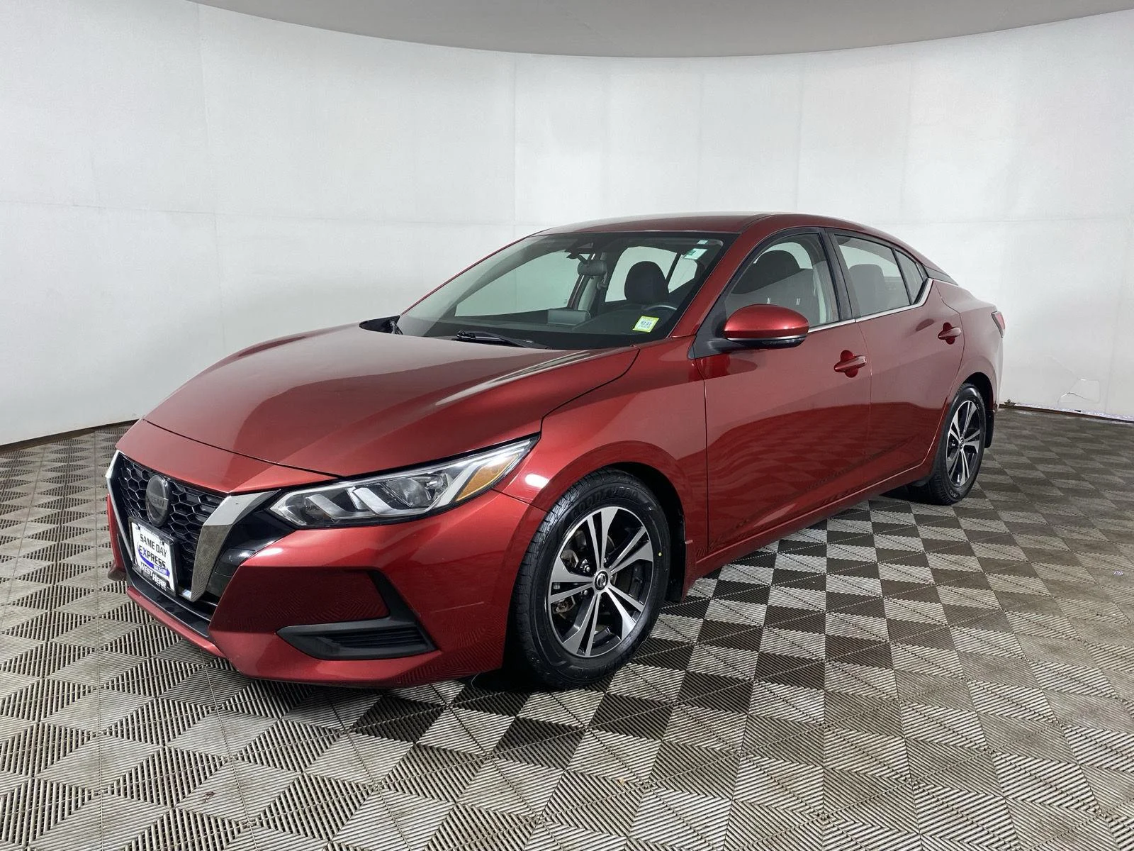 Used 2020 Scarlet Ember Tintcoat Nissan SV image 4