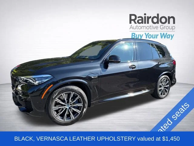 Used 2022 Black Sapphire Metallic BMW xDrive45e image 3