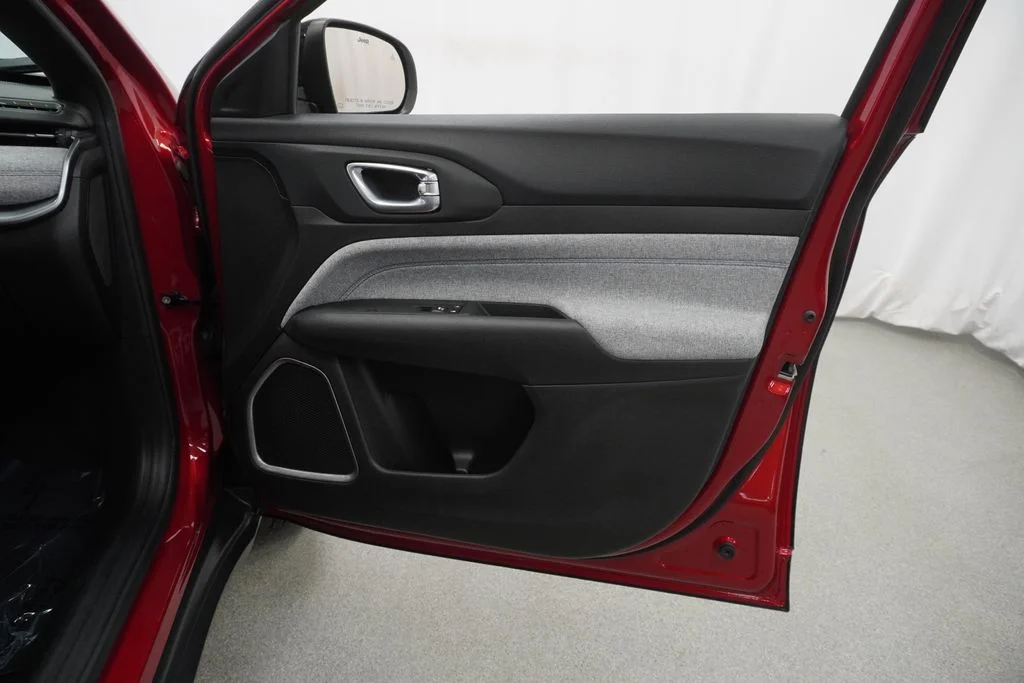 Certified Used 2025 Red Jeep Latitude image 45