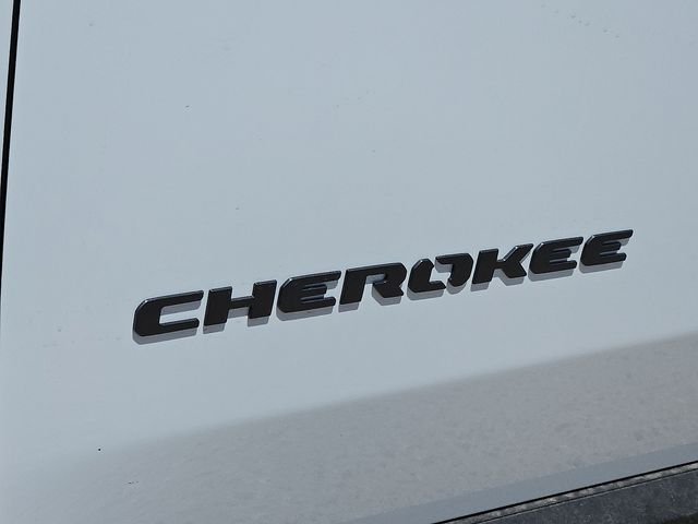 New 2026 Bright White Clearcoat Jeep Laredo image 5