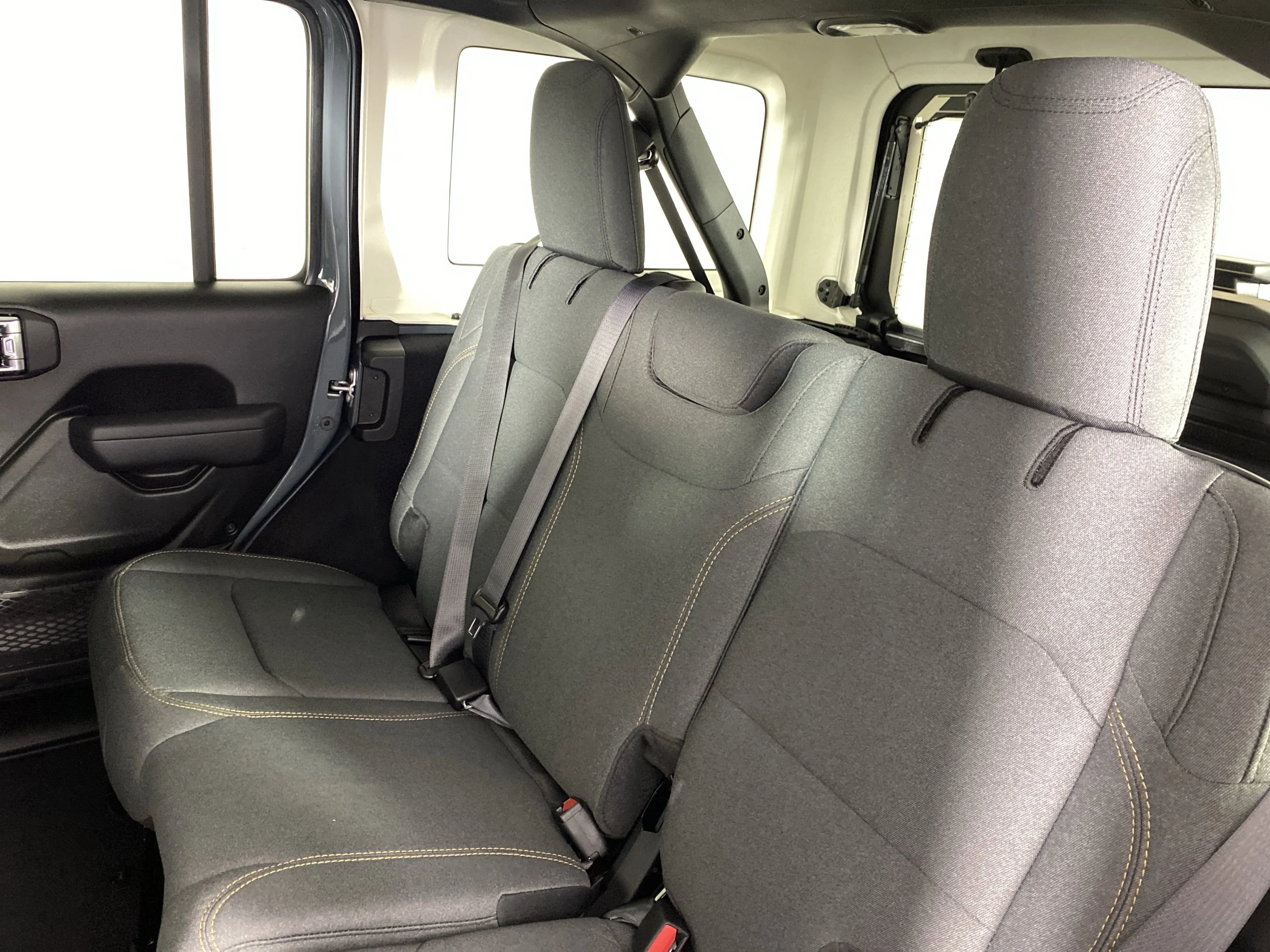 New 2026 Anvil Clear-Coat Exterior Paint Jeep Sport S image 28