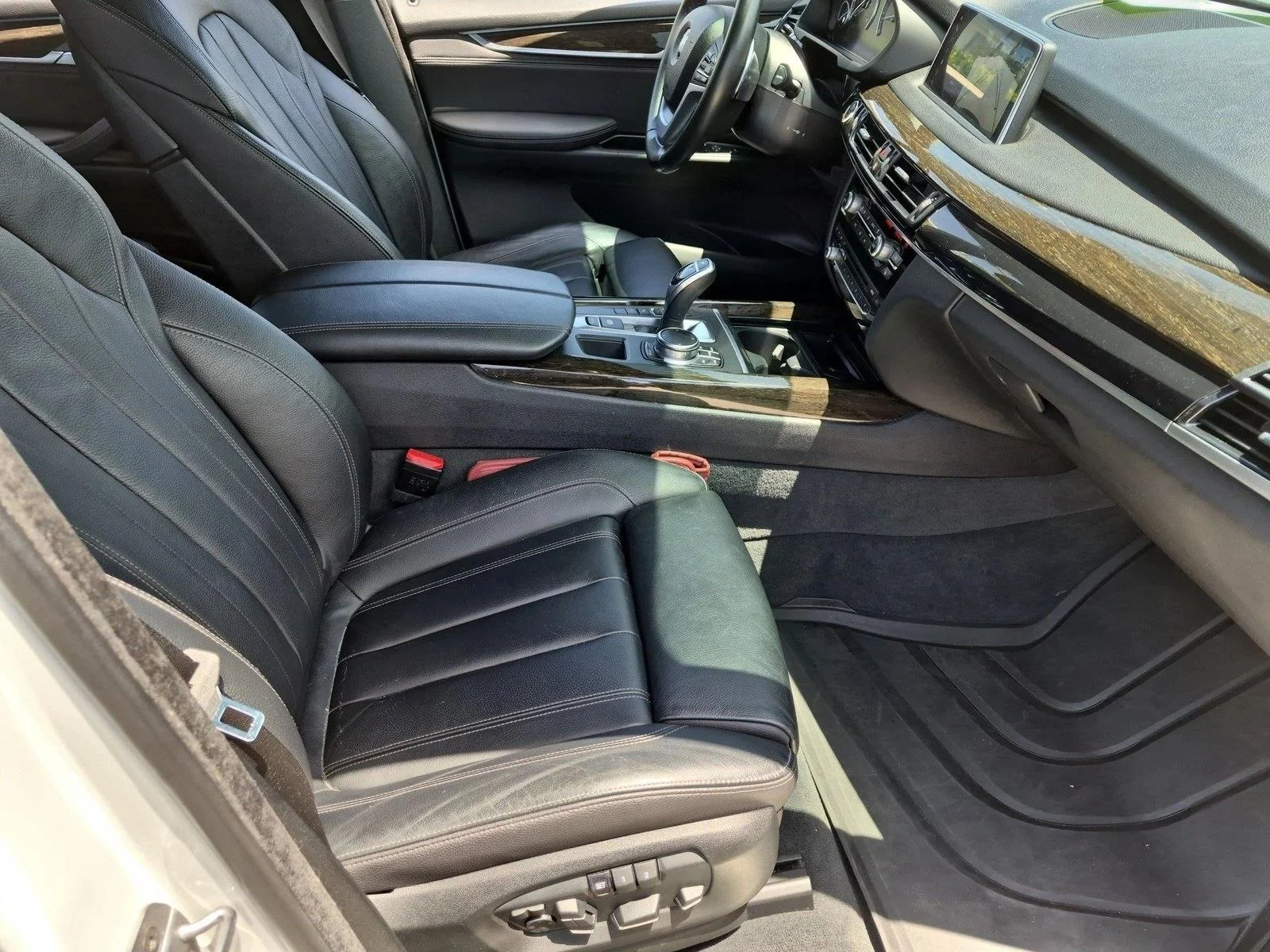 Used 2018 Mineral White Metallic BMW sDrive35i image 22
