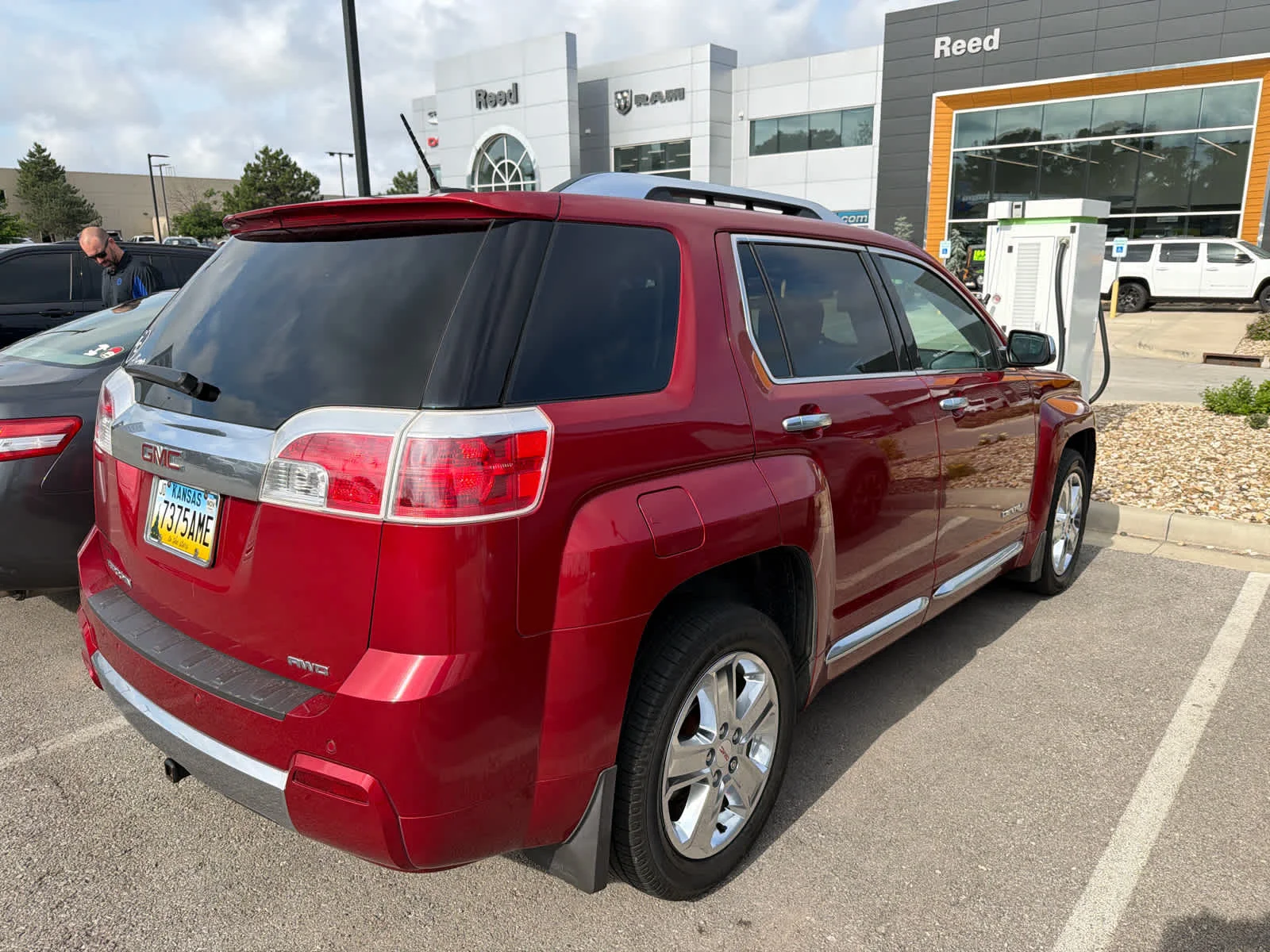 Used 2015 Crystal Red Tintcoat GMC Denali image 6