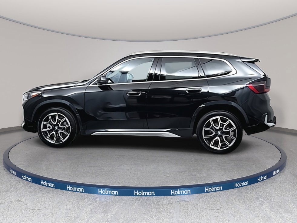 Used 2026 Black Sapphire Metallic BMW xDrive28i image 2