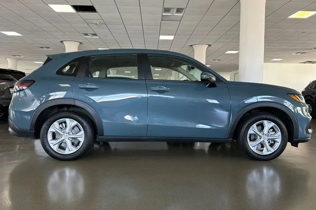 Certified Used 2025 Nordic Forest Pearl Honda LX image 3