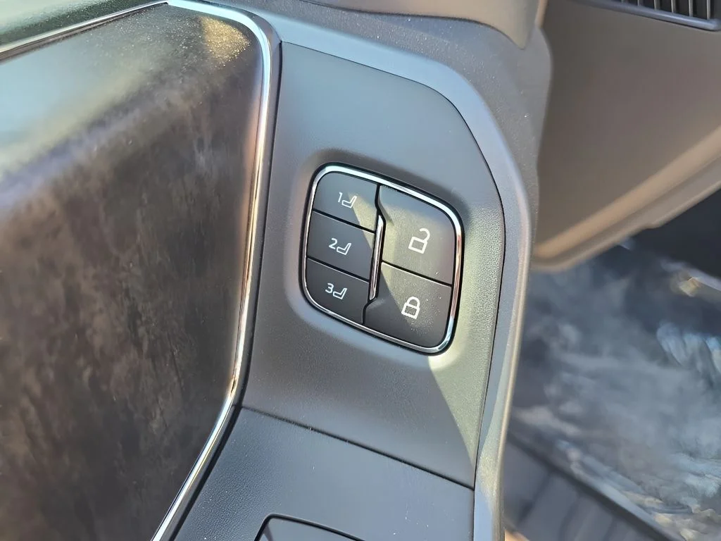 New 2026 Avalanche Ford F-250® Lariat® image 12