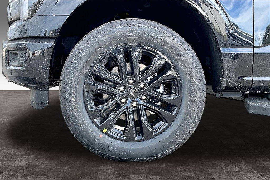 New 2026 Agate Black Metallic Ford Lariat® image 36