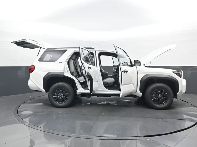 New 2026 Ice Cap Toyota SR5 image 30