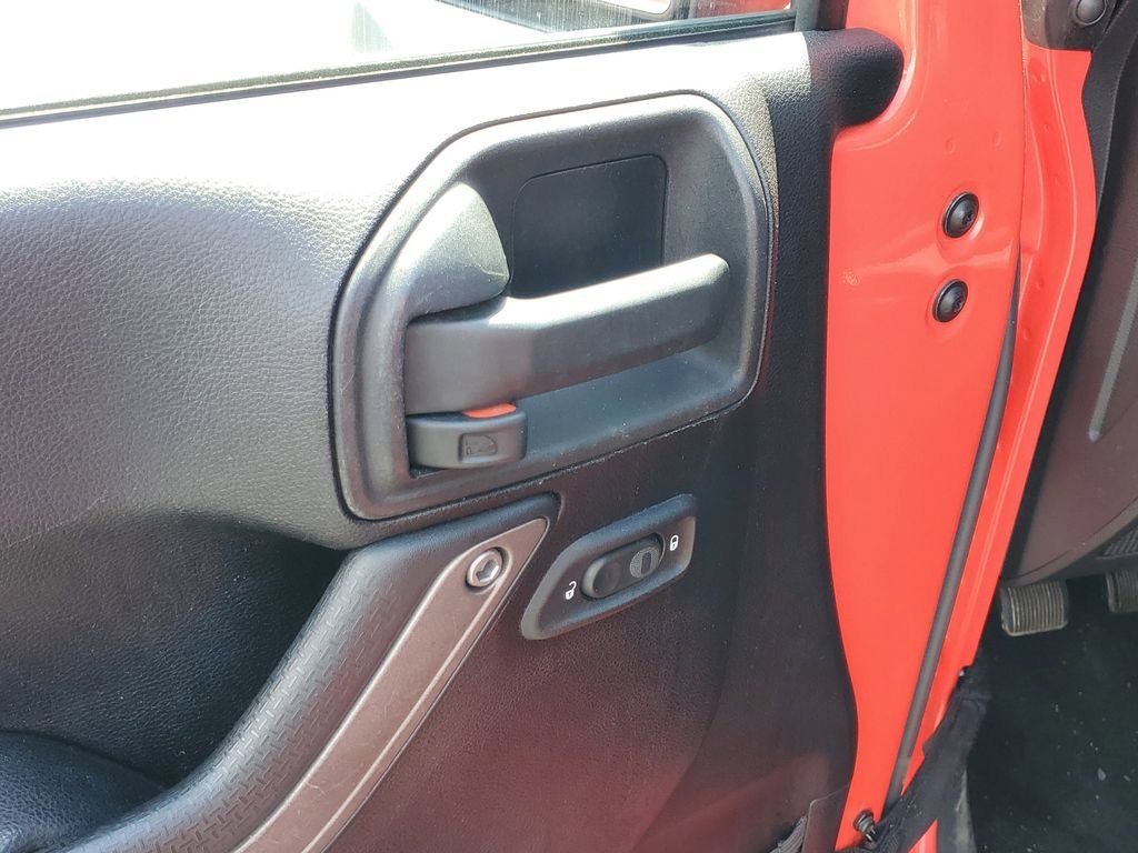 2013 Jeep Wrangler Unlimited Sport - Photo 17