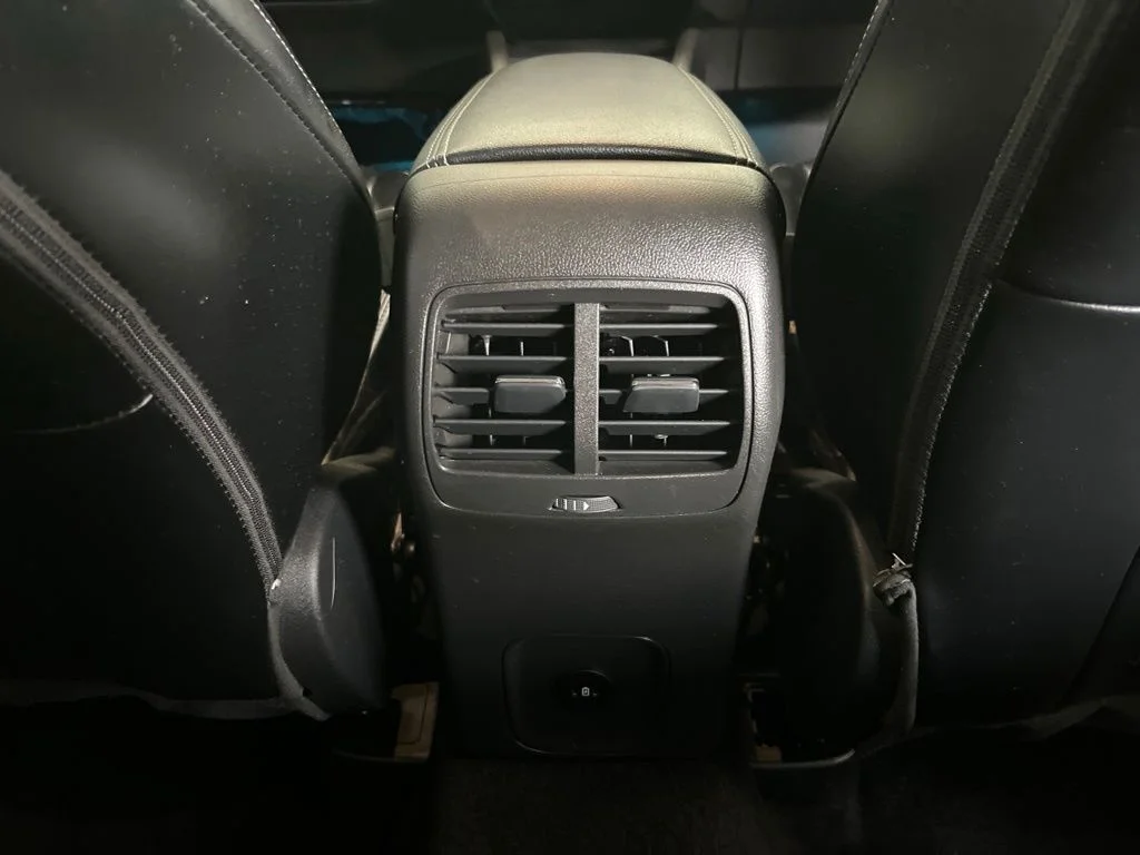 Used 2024 Black Ford Platinum image 25