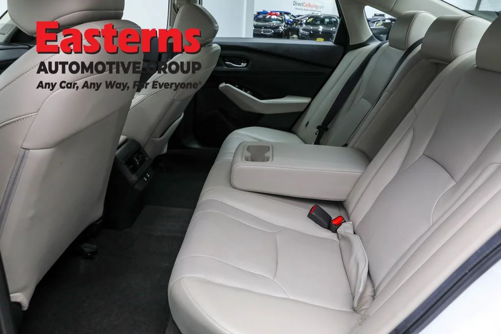 Used 2024 White Honda Touring image 20