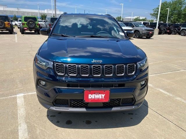 New 2026 Fathom Blue Pearl-Coat Exterior Paint Jeep Latitude Altitude image 2