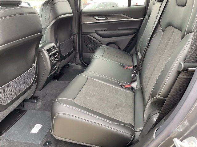 New 2026 Baltic Gray Metallic Clearcoat Jeep Laredo Altitude image 10