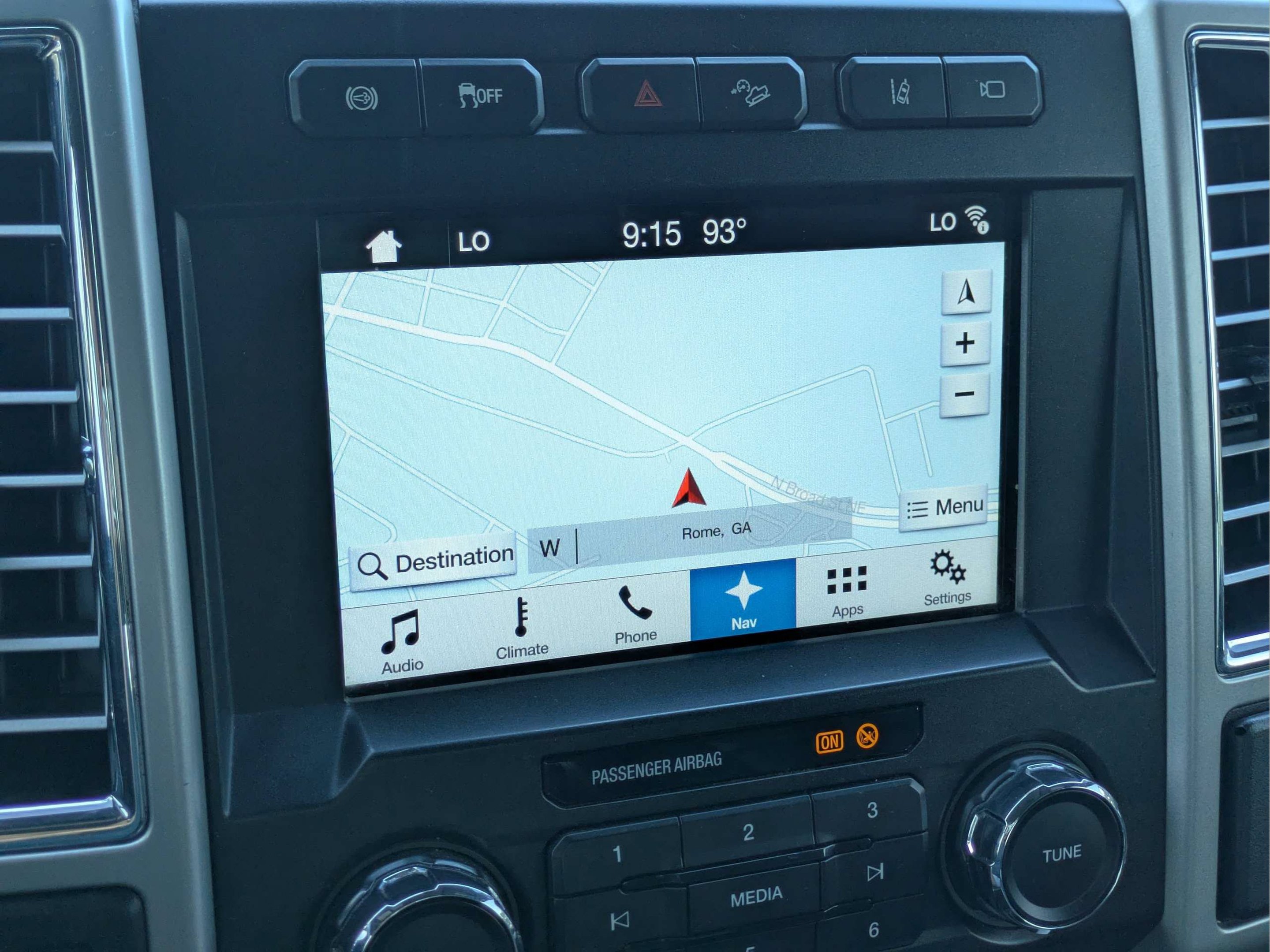 Used 2017 Magnetic Ford Lariat image 19