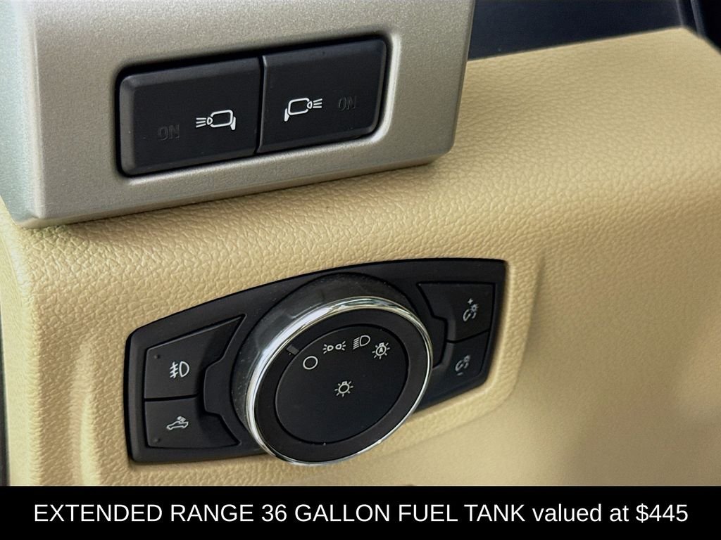 Used 2017 Oxford White Ford Lariat image 12