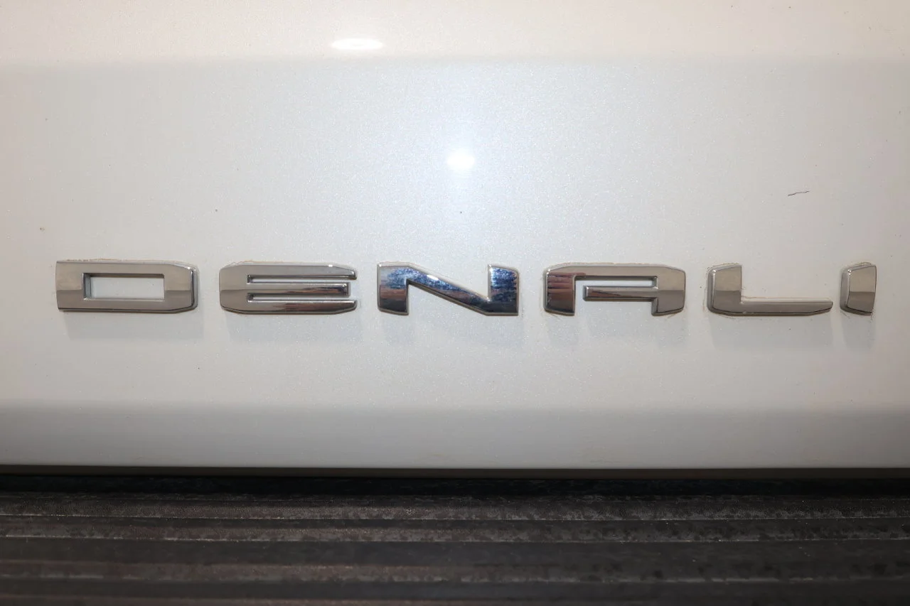 Certified Used 2024 White Frost Tricoat GMC Denali image 38