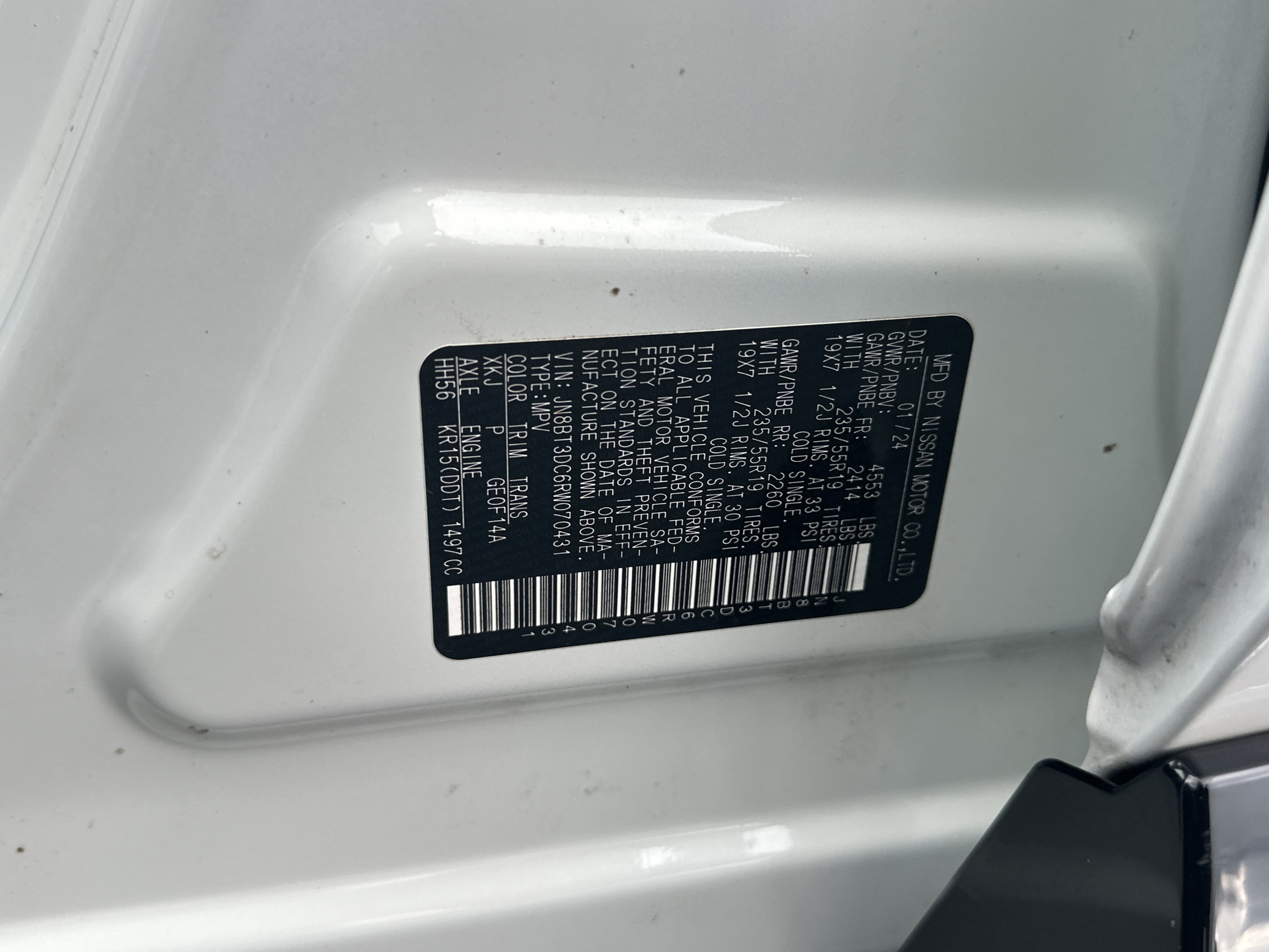 Used 2024 Everest White Pearl/Super Black Nissan Platinum image 30