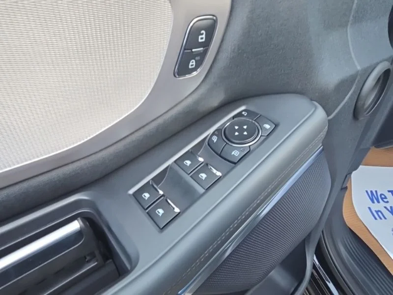 New 2026 Agate Black Metallic Ford MAX Active image 27