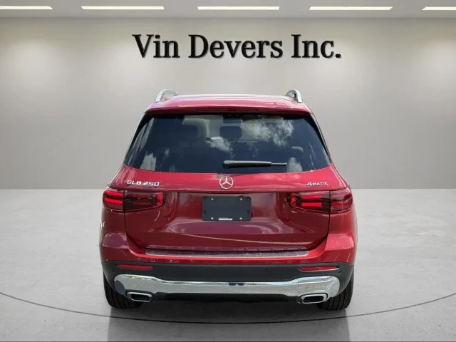 New 2026 MANUFAKTUR Patagonia Red Metallic Mercedes-Benz GLB 250 image 7