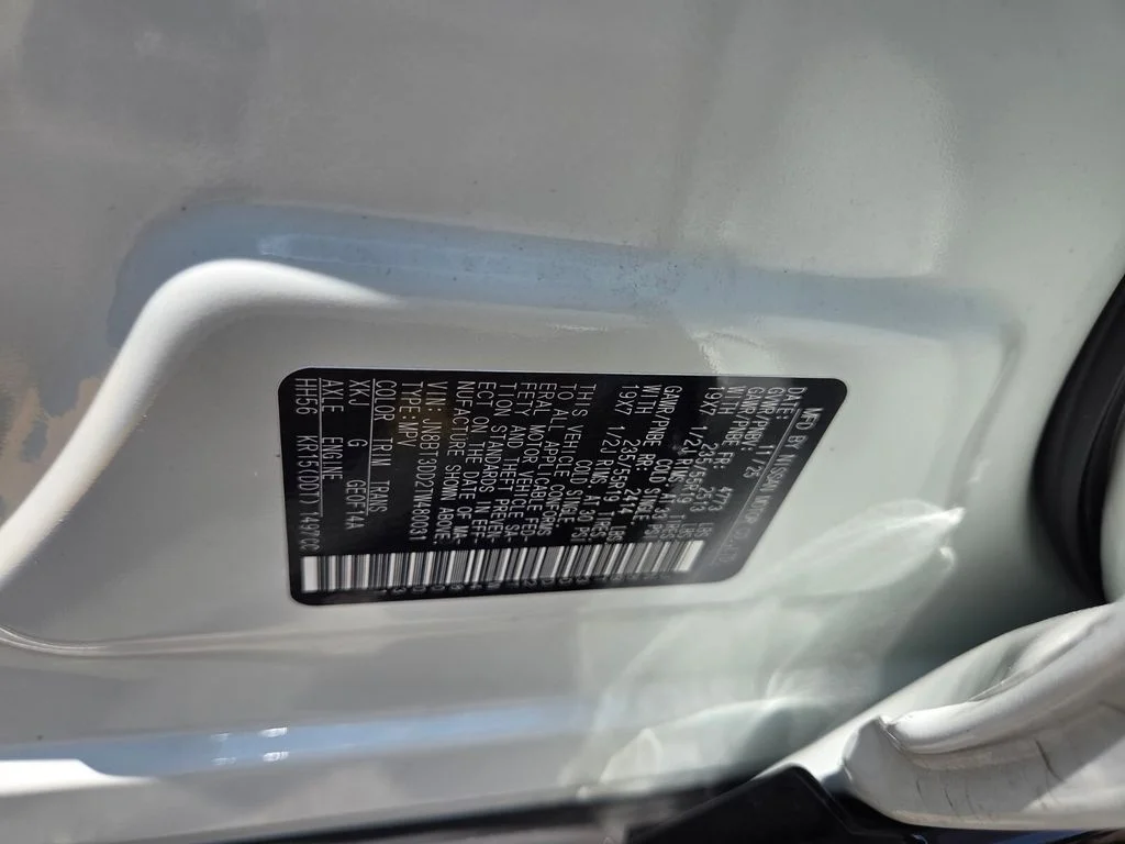 Certified Used 2026 White Nissan Platinum image 37