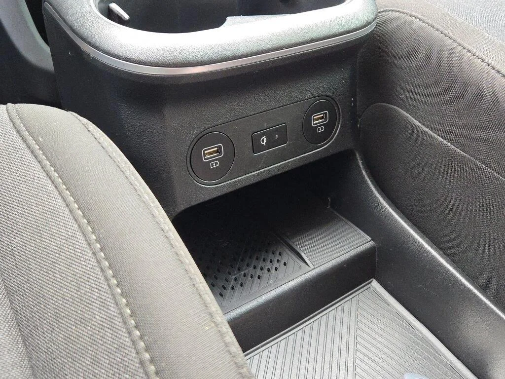 Used 2024 Digital Teal Hyundai SEL image 21