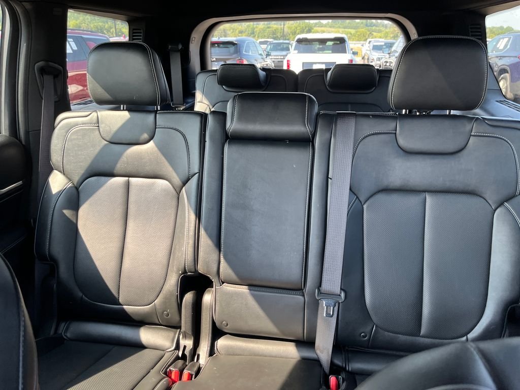 Used 2022 Black Jeep Overland image 13