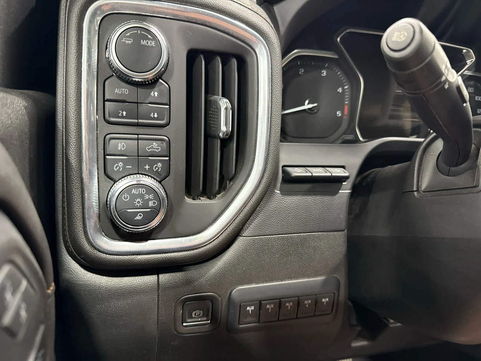 Certified Used 2022 FOREST METALLIC GMC AT4 image 26