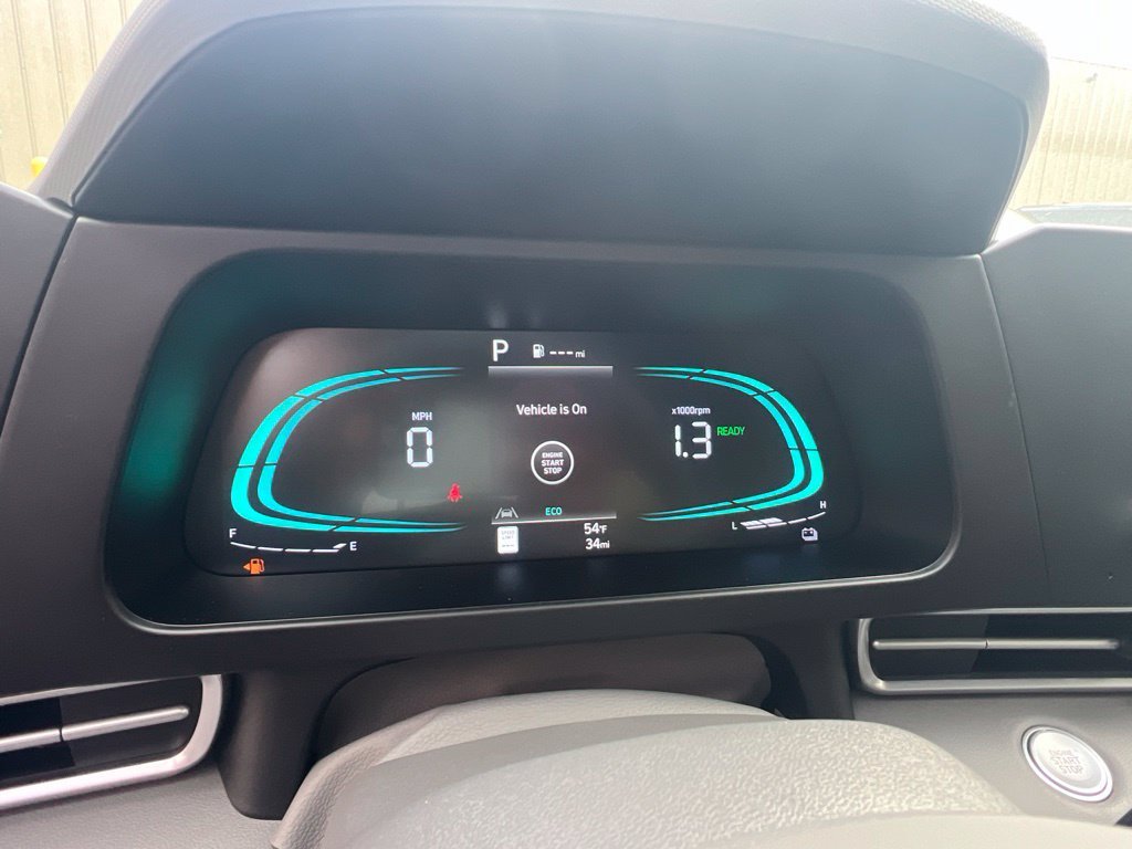 Certified Used 2025 Silver Hyundai Blue image 16