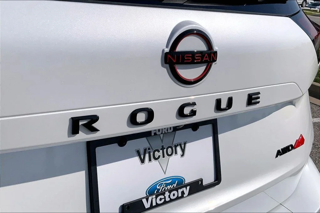 Used 2026 White Nissan Rock Creek image 30