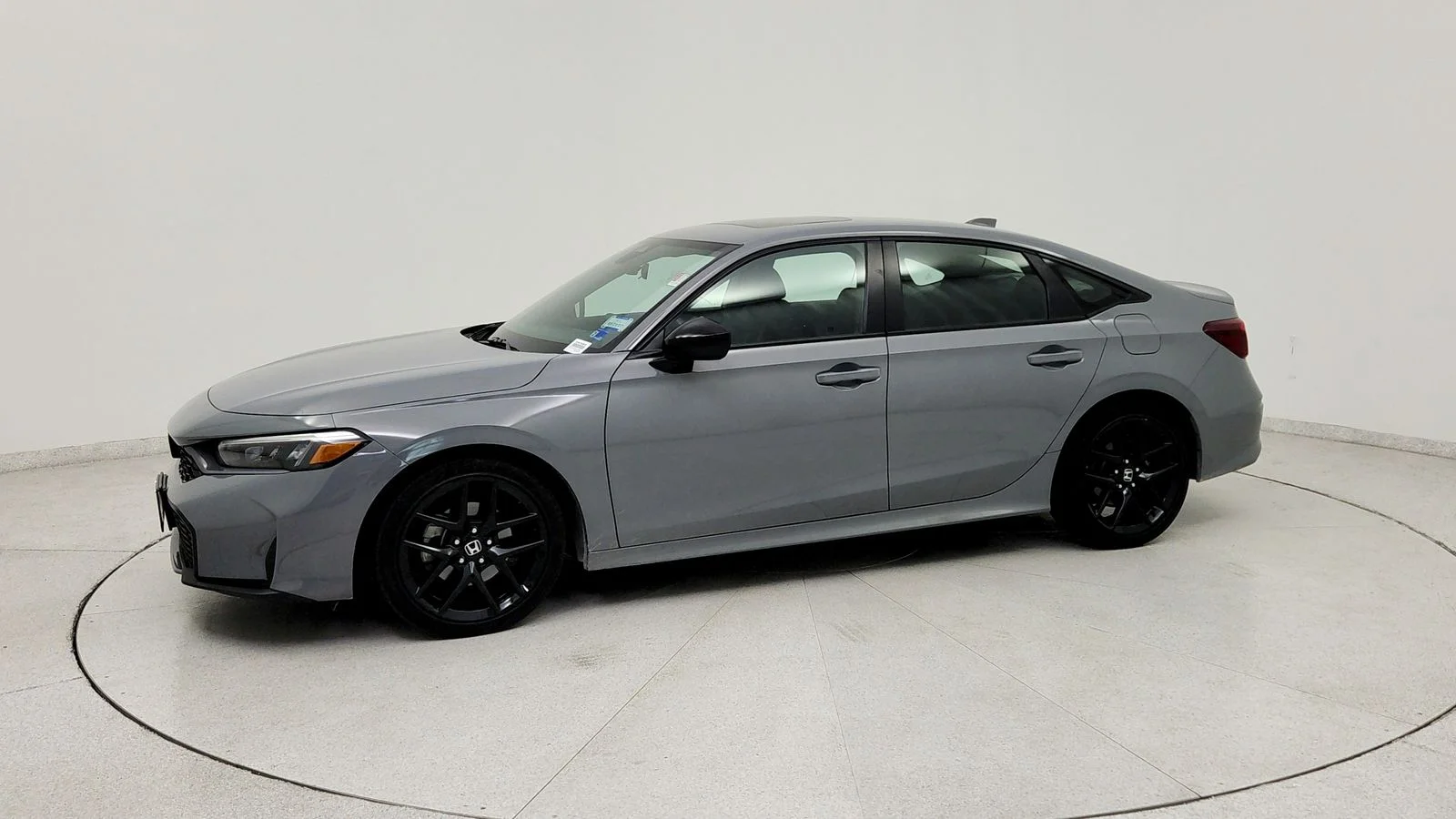 Used 2025 Gray Honda Sport Touring image 3