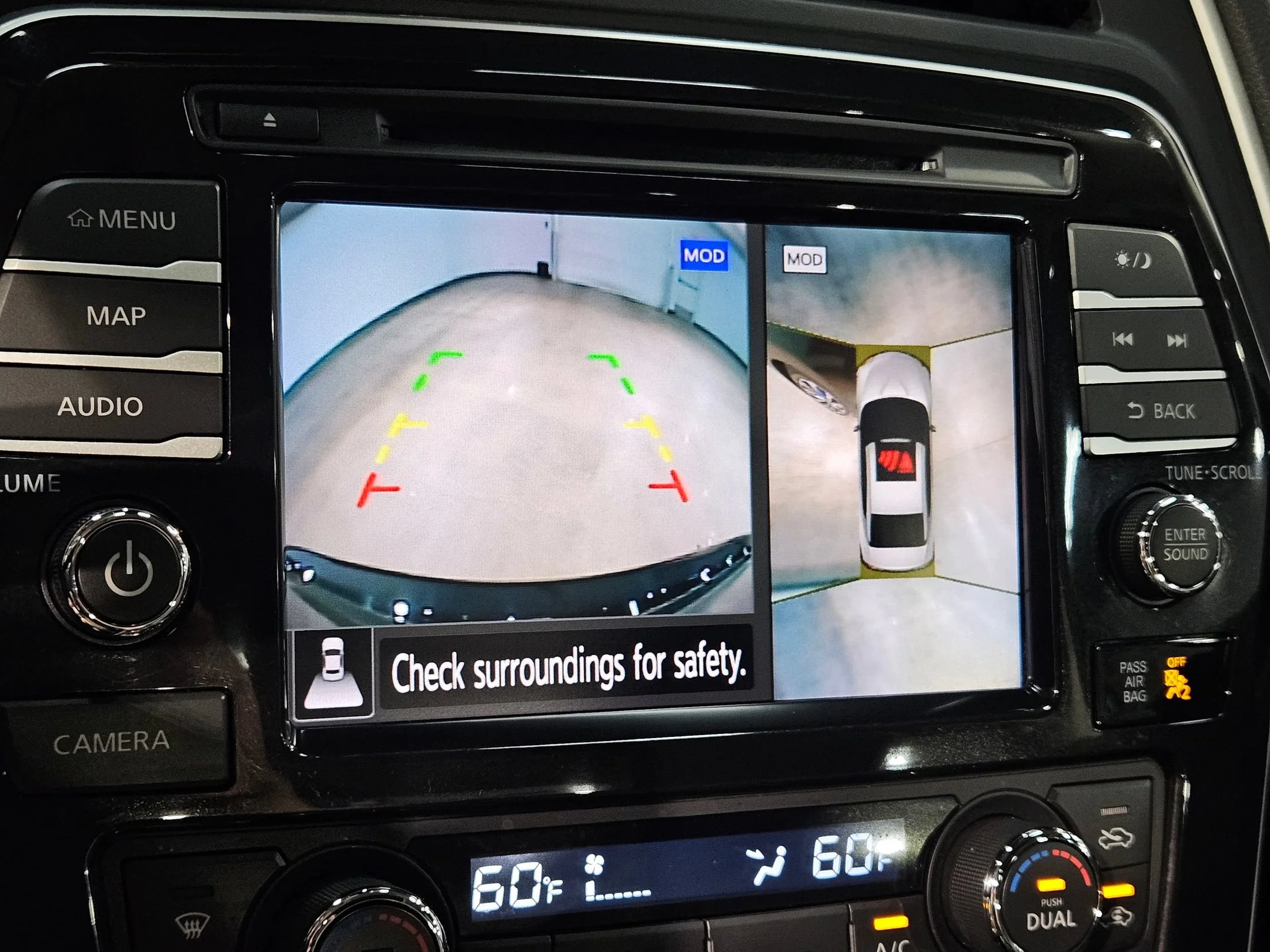 Used 2020 Super Black Nissan Platinum image 31