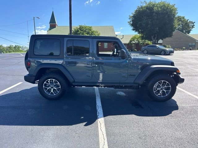 New 2026 Anvil Clear-Coat Exterior Paint Jeep Sport S image 8