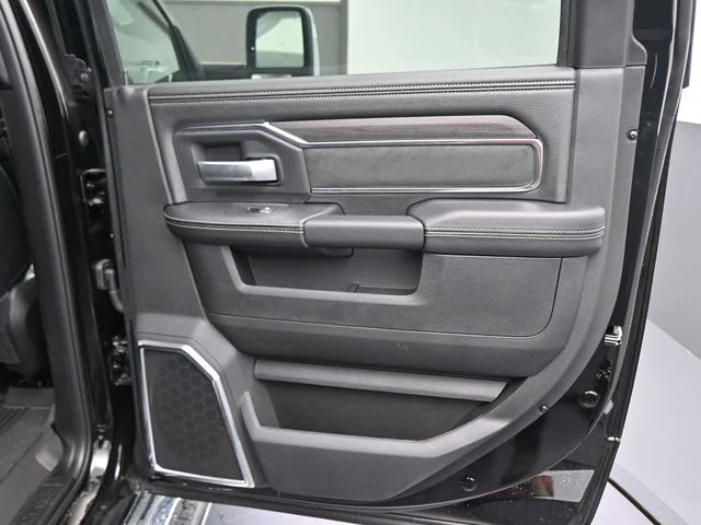 2026 RAM 2500 Laramie - Photo 24