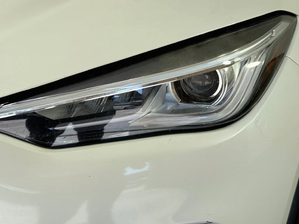 Used 2020 White INFINITI ESSENTIAL image 37