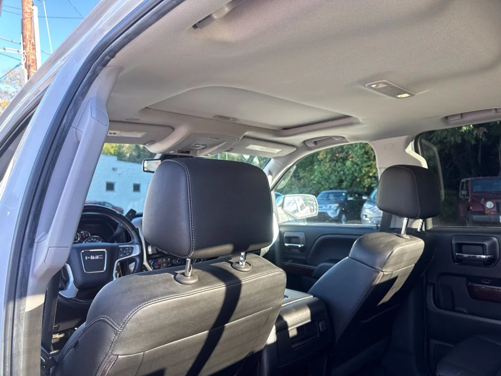 Certified Used 2018 White GMC SLT image 21