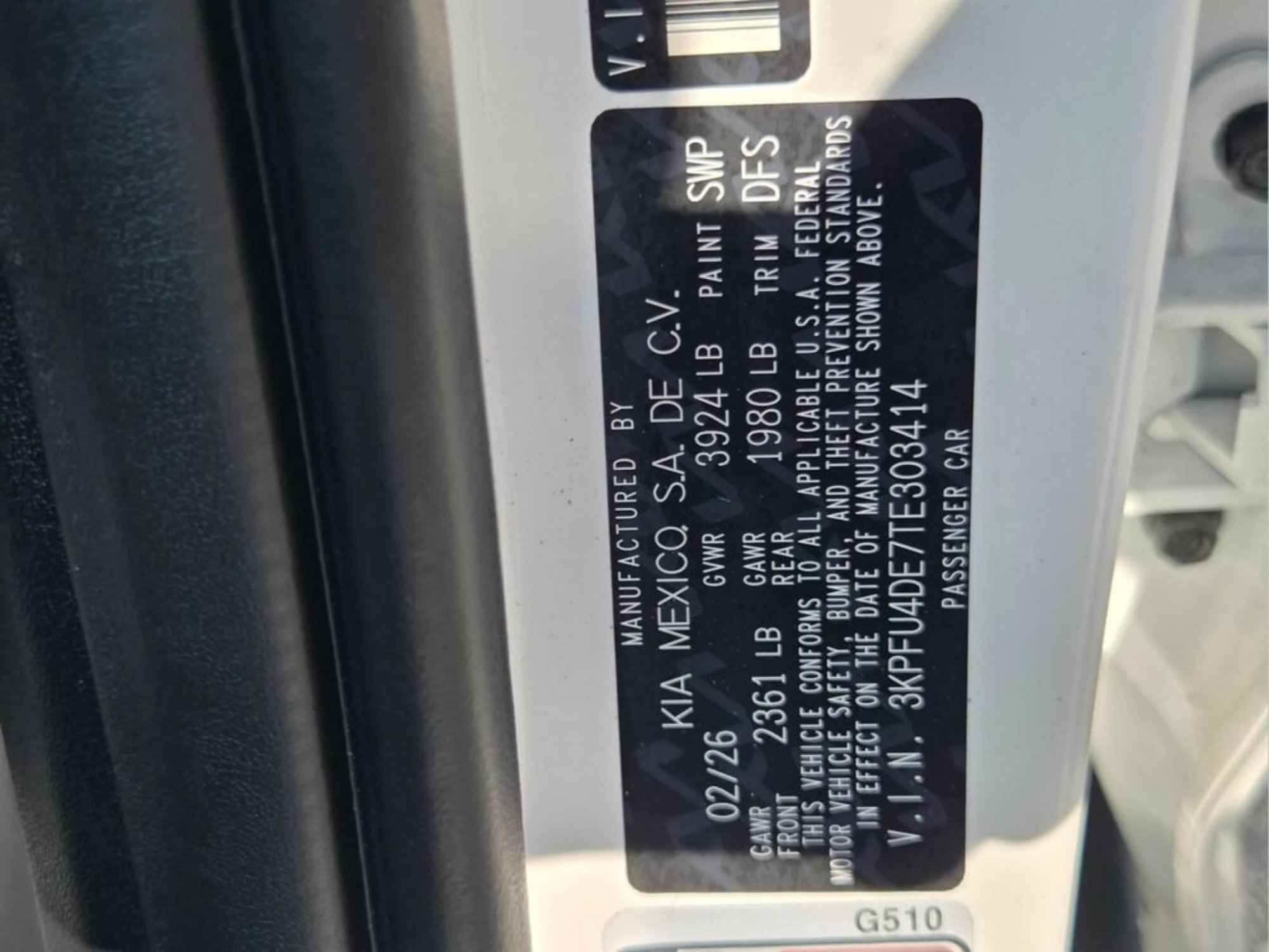 New 2026 Snow White Pearl Kia EX image 16