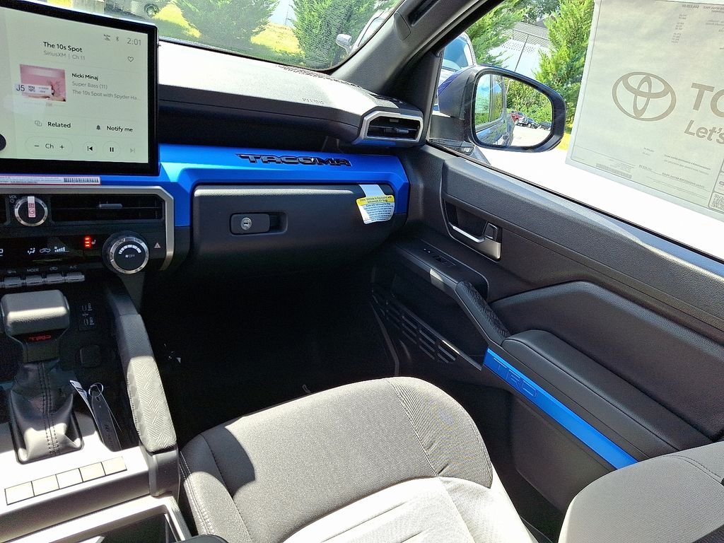 2025 Toyota Tacoma TRD Off Road - Photo 11