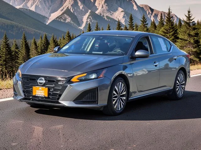 Used 2023 Gray Nissan 2.5 SV image 4